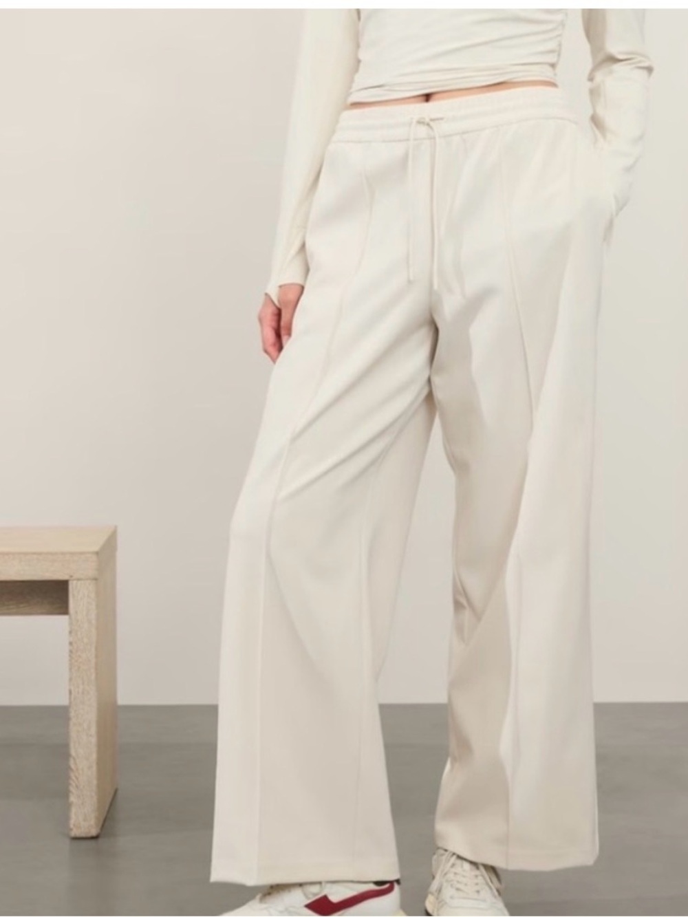 NWT Athleta XL Endeavor Cream Relaxed wide leg pant